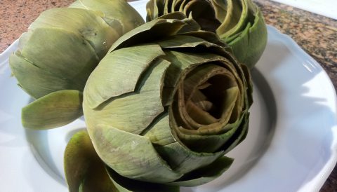 https://cookingwithchefbryan.com/wp-content/uploads/2016/04/Steamed-Artichokes-480x274.jpg