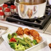 Chicken or Cauliflower Stir Fry with General Tso Sauce