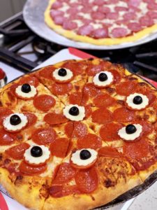 Pumpkin Eyeball Pizza