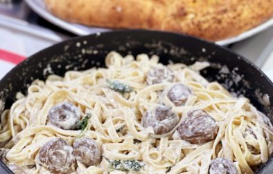 Pasta Alfredo with Spinach and Mushrooms