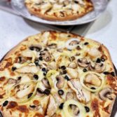 Alfredo Grilled Chicken Pizza