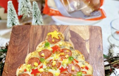 Festive Christmas Tree Pizza Recipe - Easy and Fun for Kids!