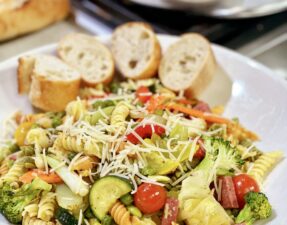 Vibrant Pasta Primavera: A Burst of Flavor in Every Bite