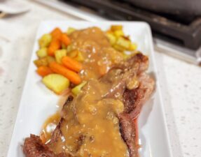 Classic Pan Gravy for Steak